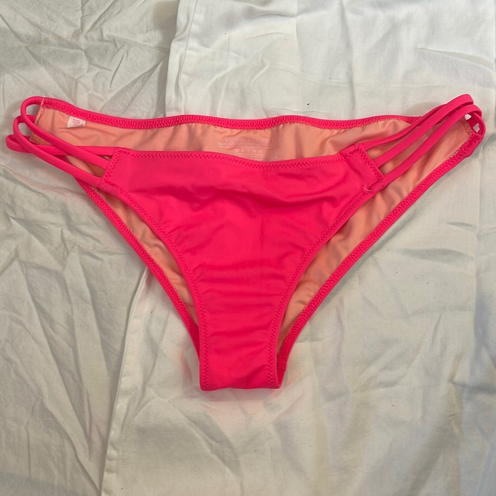 Victoria’s Secret swim bottom never worn